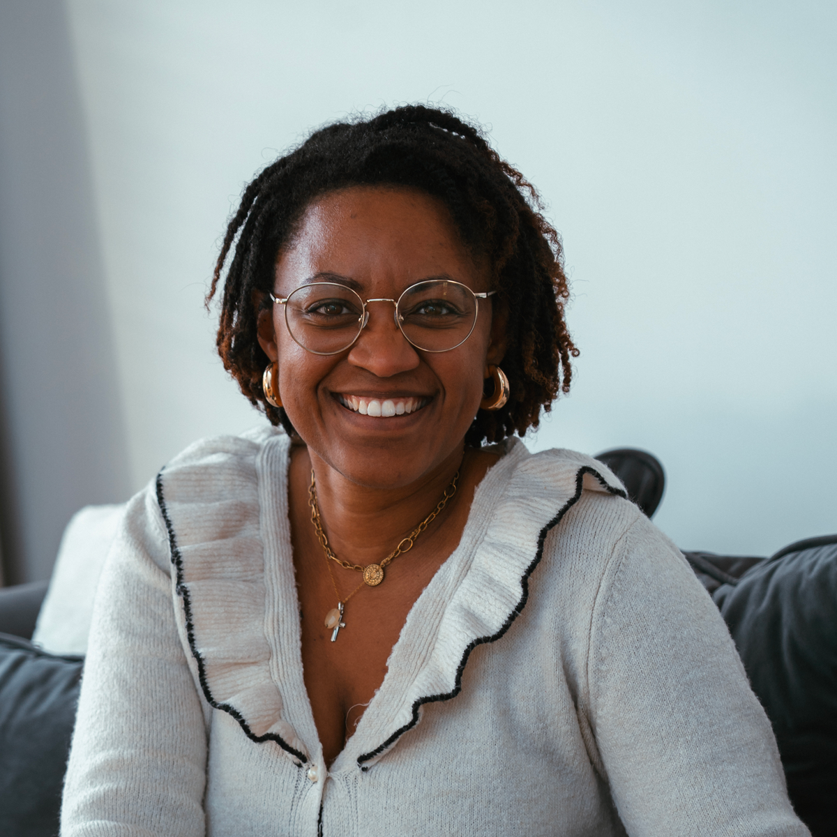 Portrait de Sabine pour la page Contact